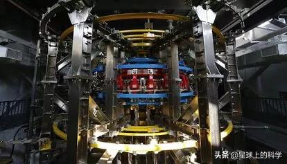 商业太空旅行开卖：2000 万美元体验月球轨道飞行